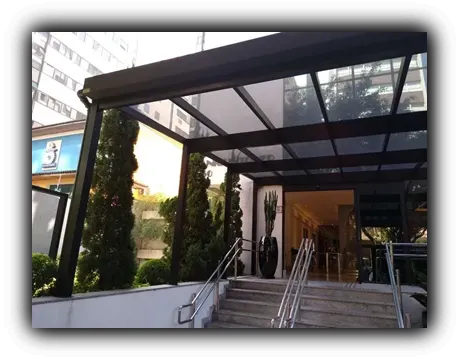 Instalação de Coberturas de Vidro Laminado