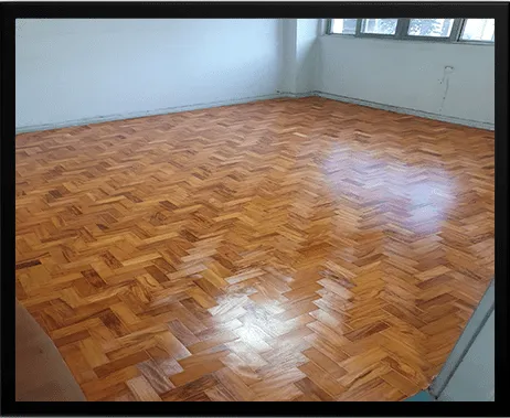 São Paulo Raspagem de Assoalho.